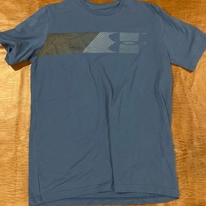 Adult Medium Under Armor shirt